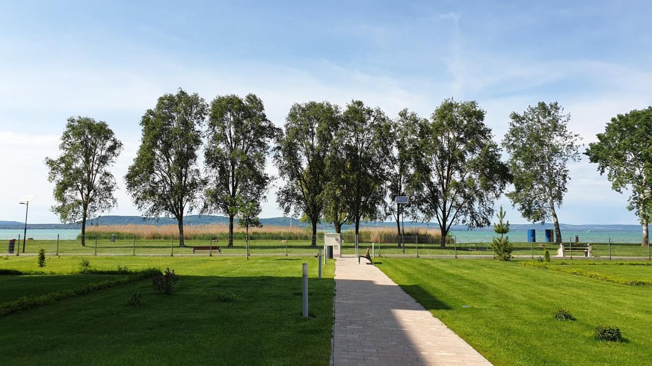 Lelle Resort B20 บาลาตอนแลลเล ภายนอก รูปภาพ