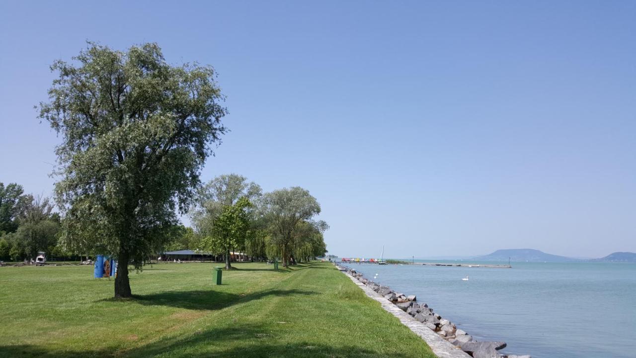 Lelle Resort B20 บาลาตอนแลลเล ภายนอก รูปภาพ